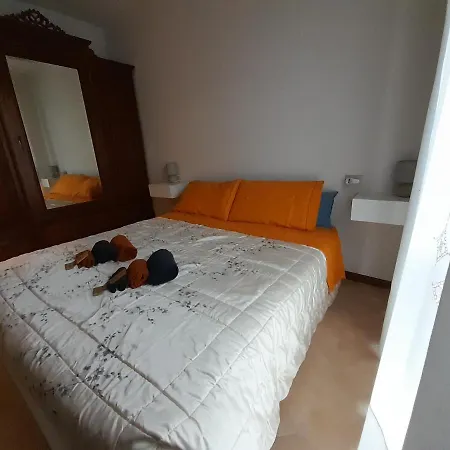 Mahatma View Апартаменты *