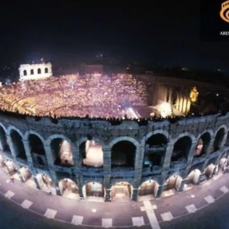 Апартаменты Mahatma View *